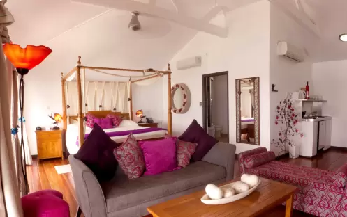 True Blue Bay Boutique Resort-Honeymoon Suite 1_7333